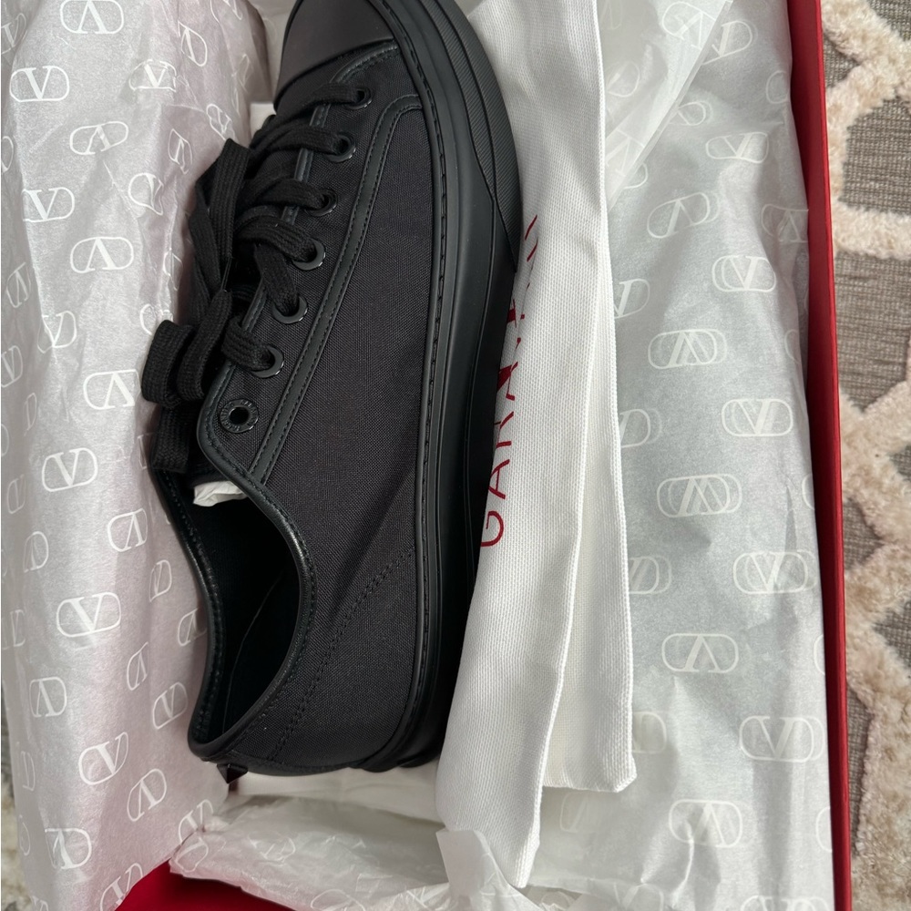 Mens Valentino Low top sneakers